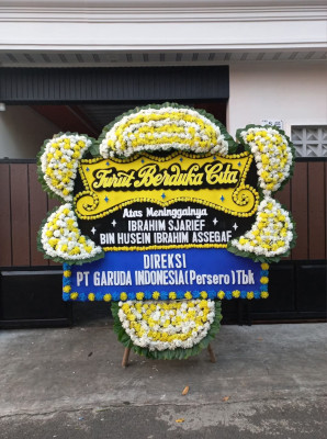 Papan Bunga Duka di Teluk Lerong Ilir