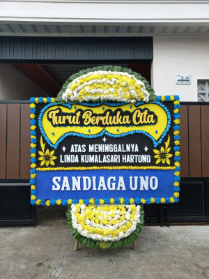 Papan Bunga Duka di Teluk Lerong Ilir